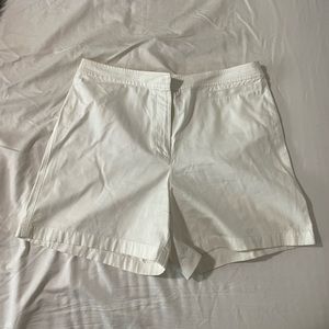 Ann Taylor white women’s shorts.